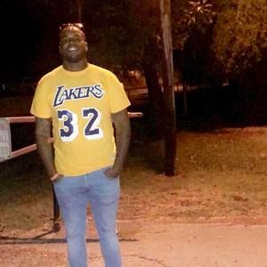 Meet your Posher, Adrian